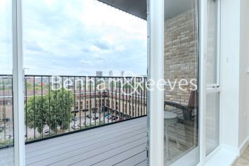 3  bedrooms flat to rent in Davies House, Vousden Grove, SE28-image 27