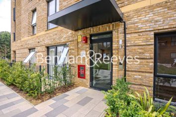 3  bedrooms flat to rent in Davies House, Vousden Grove, SE28-image 28