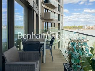 2  bedrooms flat to rent in Duke of Wellington Avenue, Woolwich,SE18-image 11
