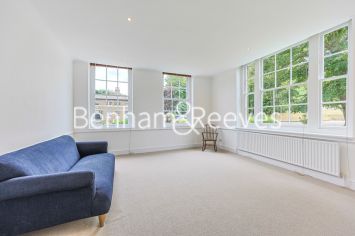 3  bedrooms flat to rent in Connaught Mews, Woolwich, SE18-image 1