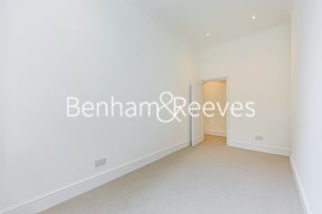 3  bedrooms flat to rent in Connaught Mews, Woolwich, SE18-image 3
