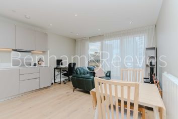 1  bedroom flat to rent in New Warren Lane, Royal Arsenal Riverside, SE18-image 3