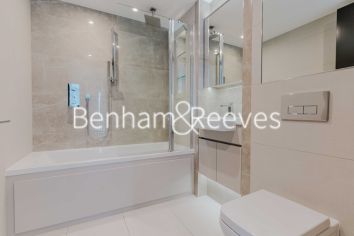 2  bedrooms flat to rent in Brigadier Walk, Royal Arsenal Riverside, SE18-image 4