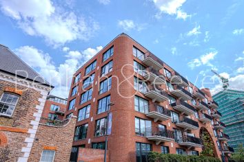 2  bedrooms flat to rent in Thunderer Walk, Royal Arsenal Riverside, SE18-image 7