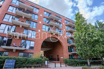 2  bedrooms flat to rent in Thunderer Walk, Royal Arsenal Riverside, SE18-image 14