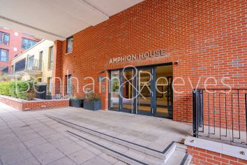 2  bedrooms flat to rent in Thunderer Walk, Royal Arsenal Riverside, SE18-image 15