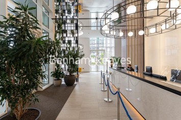 1 bedroom flat to rent in Parkside Apartments, Cascade Way, White City, W12-image 10