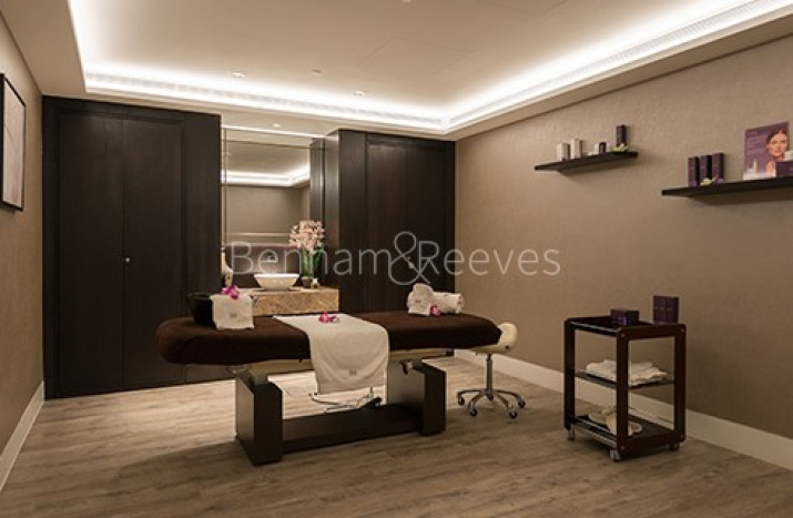 190 Strand amenities images 4