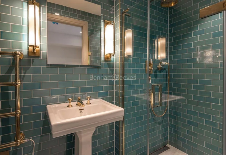 Bathroom view of 55 Victoria Street images 2