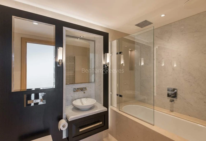 Bathroom view of Abell & Cleland images 1
