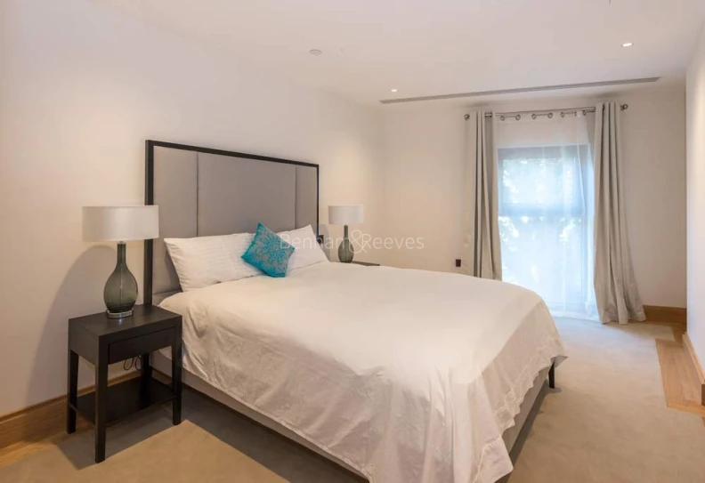 Bedroom view of Abell & Cleland images 1