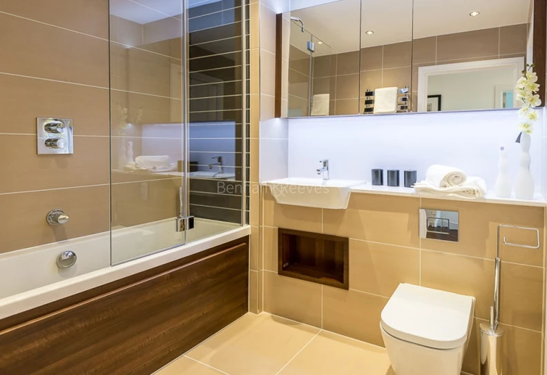 Bathroom view of Altitude Point images 1