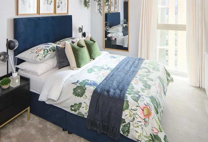 Bedroom view of Bankside Gardens images 2