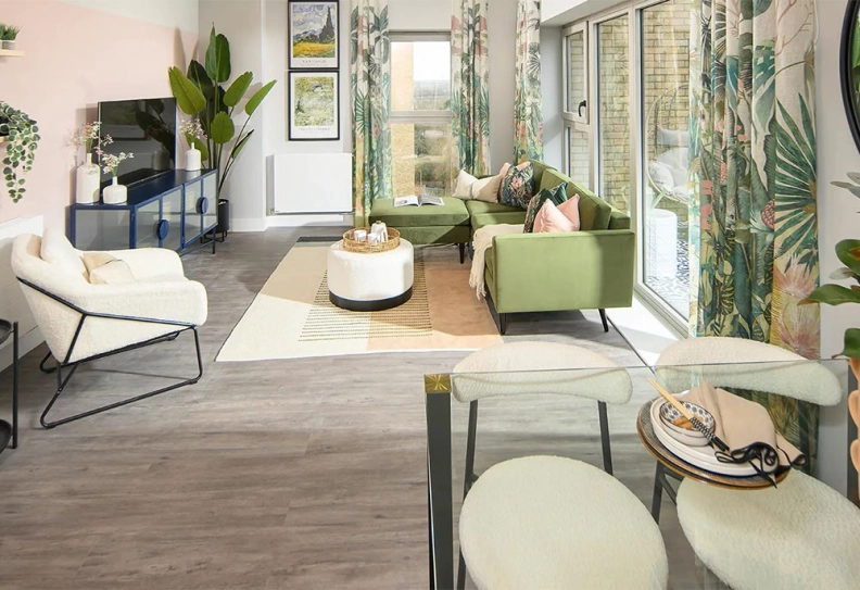 Reception view of Bankside Gardens images 3