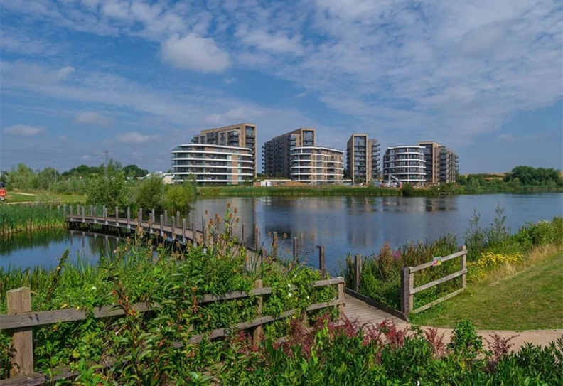 Exterior view of Bankside Gardens Image 2