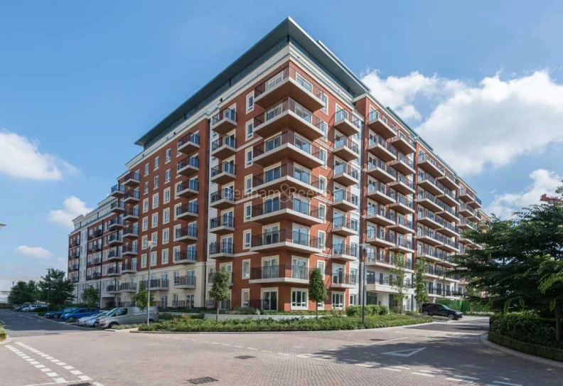 Exterior view of Beaufort Park Image 4