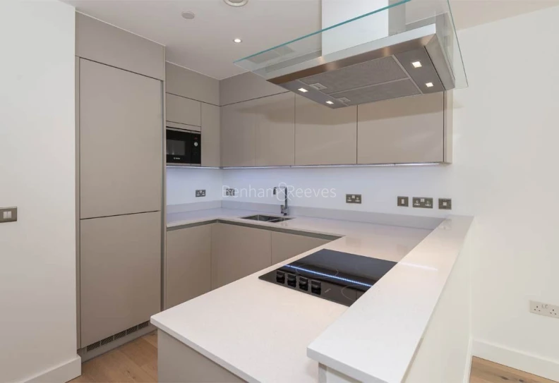 Kitchen view of Blackwall Reach images 2
