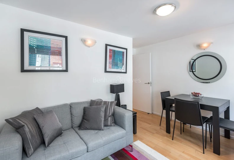 Reception view of Brook Mews North images 1