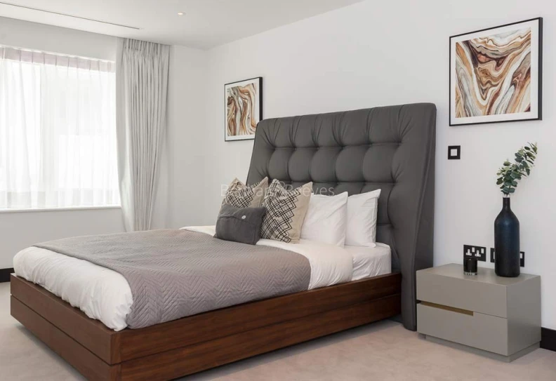 Bedroom view of Chapter Street images 1