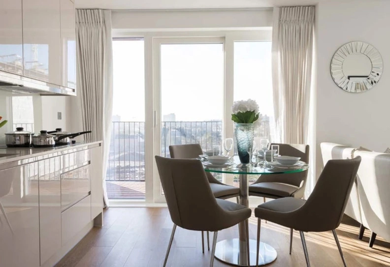 Kitchen view of Colindale Gardens images 1
