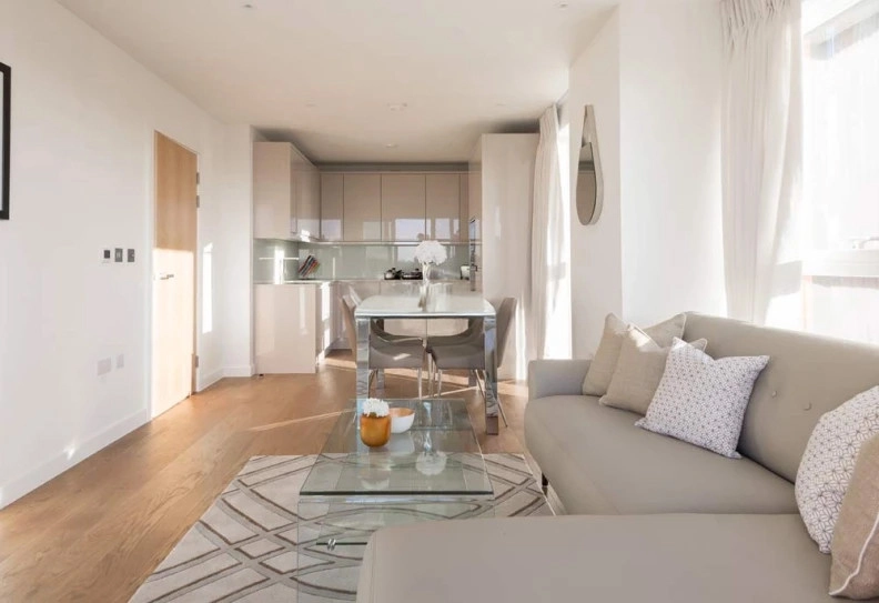Reception view of Colindale Gardens images 3