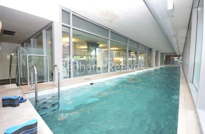 Deals Gateway amenities images 1