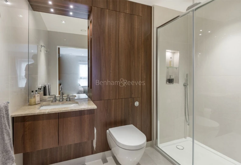 Bathroom view of Dickens Yard images 2