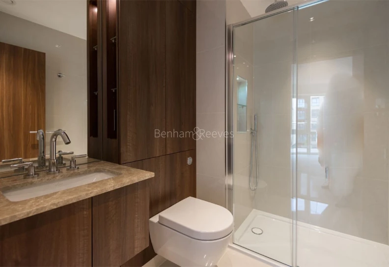 Bathroom view of Dickens Yard images 3