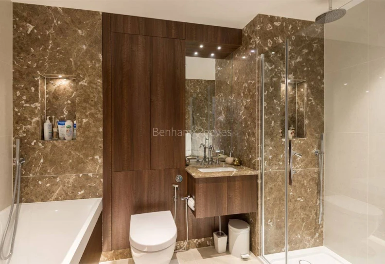 Bathroom view of Dickens Yard images 6