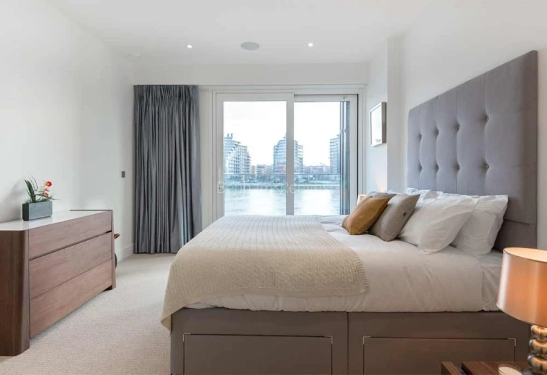 Bedroom view of Fulham Riverside images 1