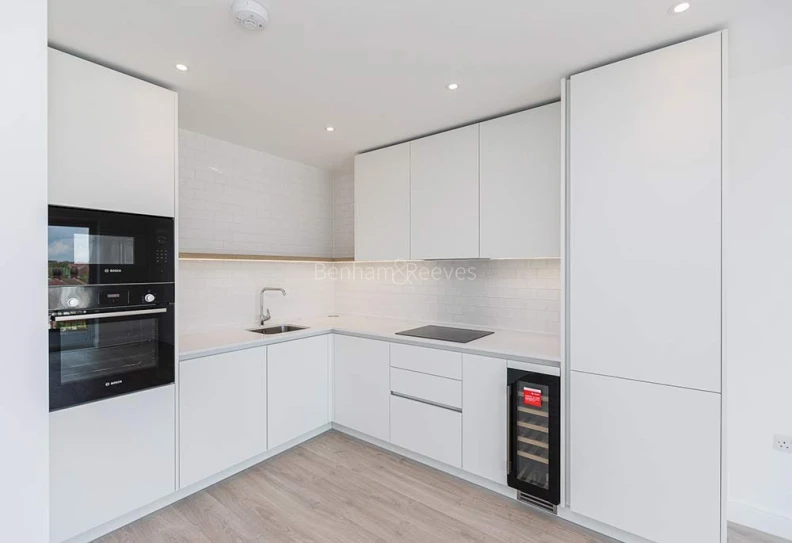 Kitchen view of Grand Union images 2