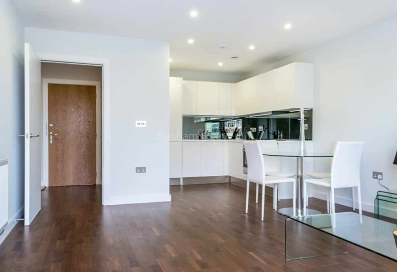 Kitchen view of Greenwich Square images 1