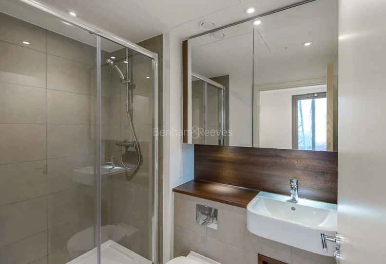 Bathroom view of GWQ images 1