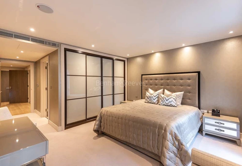 Bedroom view of Imperial Wharf images 2