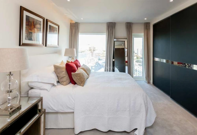Bedroom view of Imperial Wharf images 1