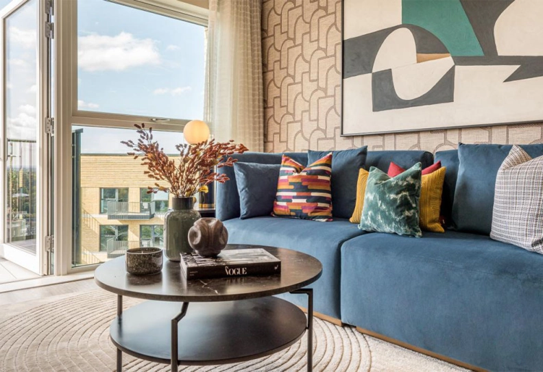 Reception view of Kew Bridge Rise images 1