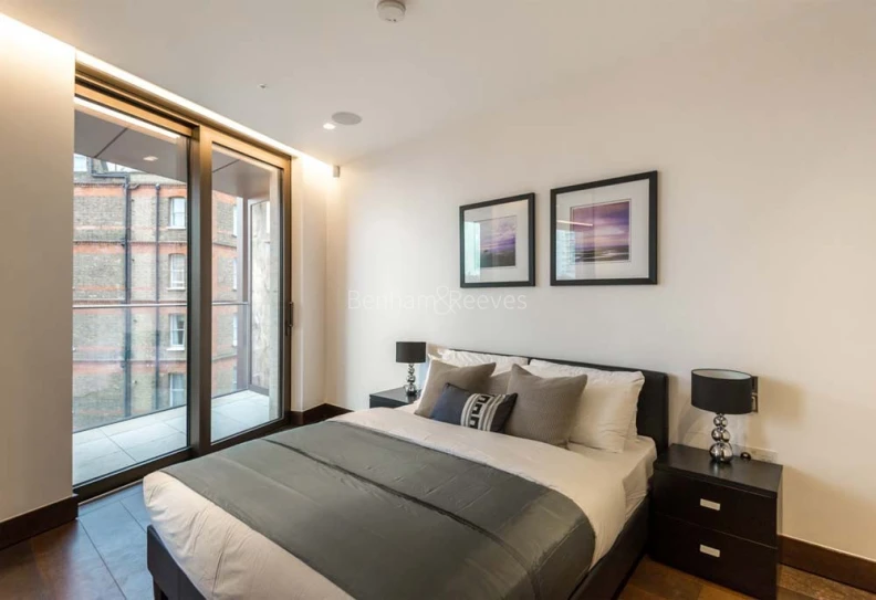 Bedroom view of Kings Gate Walk images 1