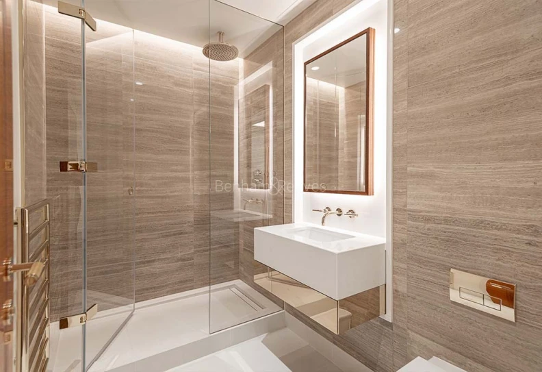 Bathroom view of Lancer Square images 3