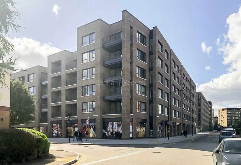 Exterior view of Marine Wharf East Image 1