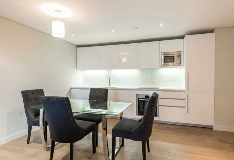 Kitchen view of Merchant Square images 1