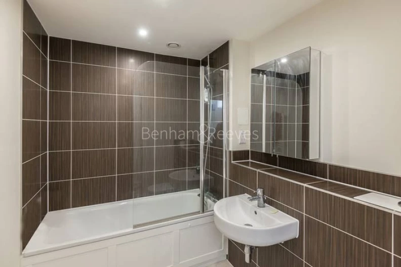 Bathroom view of Mercury House images 1