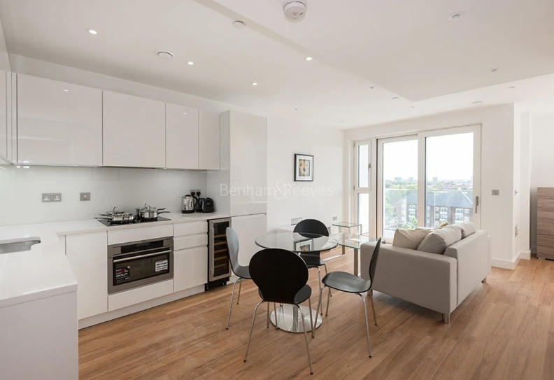 Kitchen view of Nine Elms Point images 1