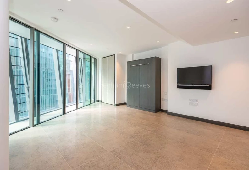 Reception view of One Blackfriars images 1