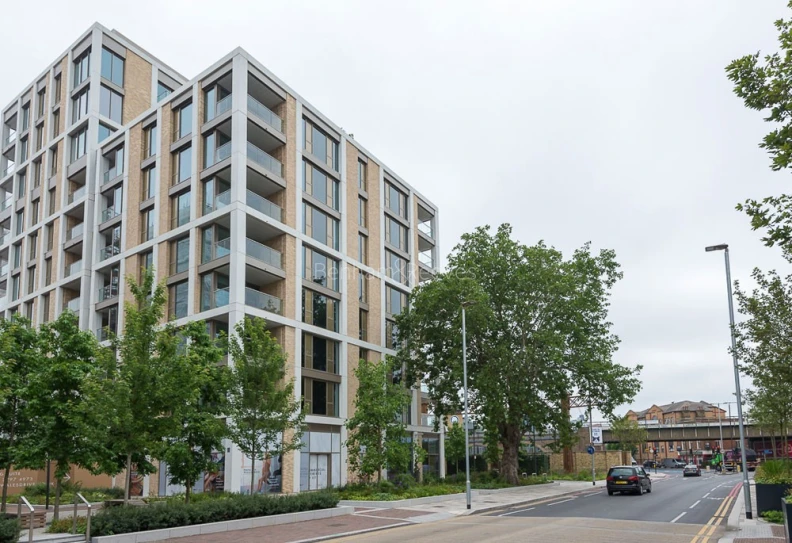 Exterior view of Prince of Wales Drive Image 2