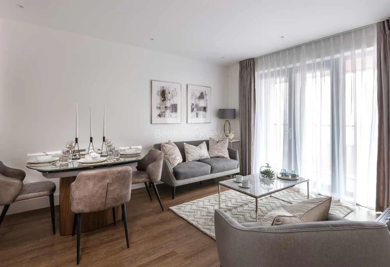 Reception view of Putney Rise images 1