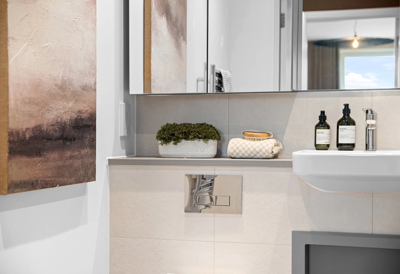 Bathroom view of Rockcliffe Square images 1