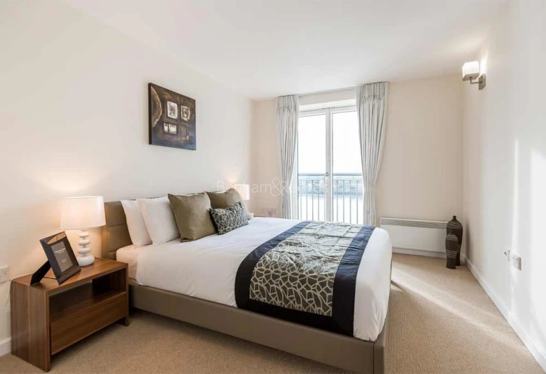 Bedroom view of Seacon Wharf images 1