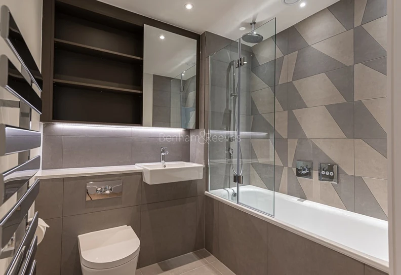 Bathroom view of The Denizen images 1