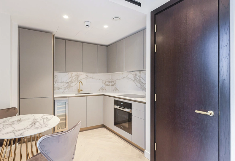Kitchen view of Triptych Bankside images 2