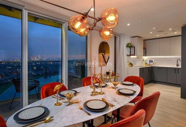 Reception view of Woodberry Down images 3